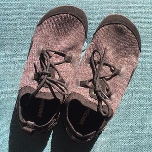 Xero Oswego Charcoal Knit Shoe size 8.5 Women’s